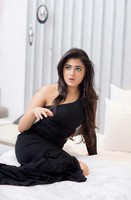 Shalini Pandey New Photos